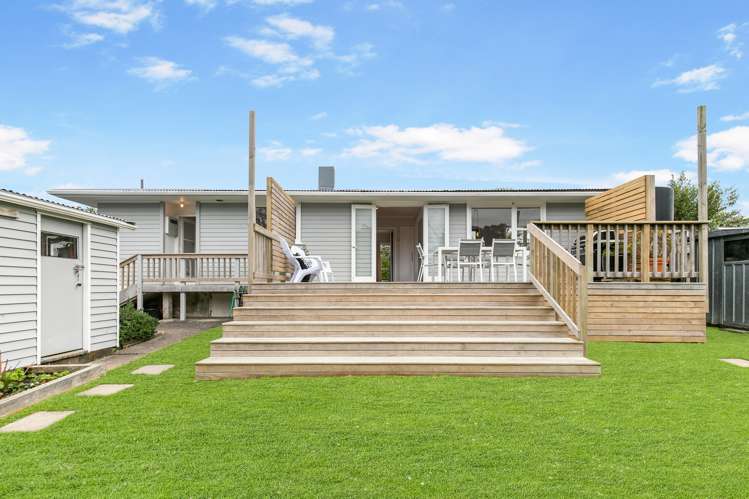 33 Crocombe Crescent Beach Haven_14