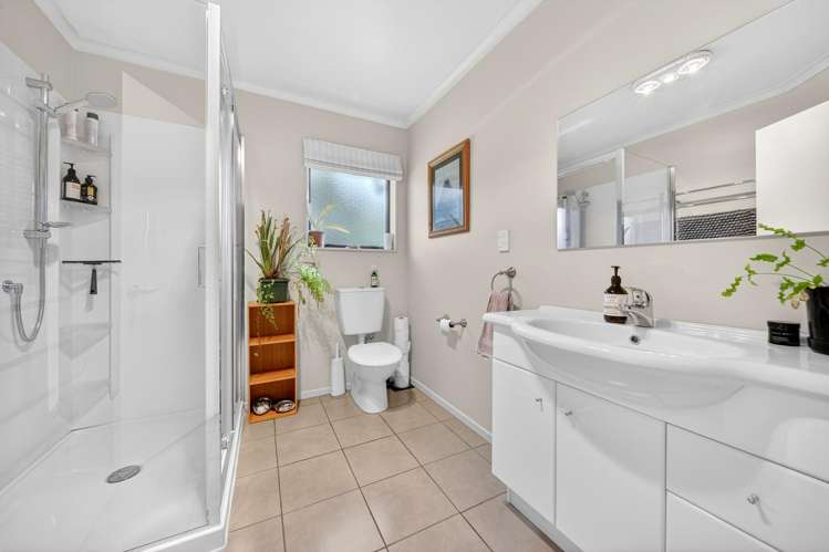 1a Daffodil Grove Carterton_10