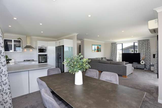 6 George Street Bulls_3