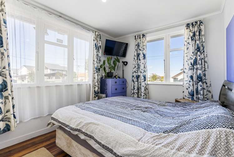 19 Taniwha Street Wai O Taiki Bay_12