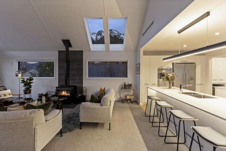 37 McAdam Drive Jacks Point_21