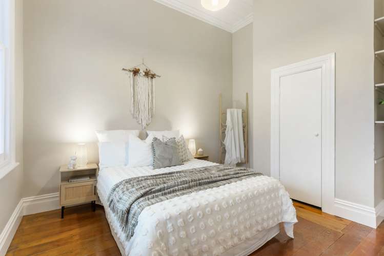 54 Eskdale Road Birkdale_10