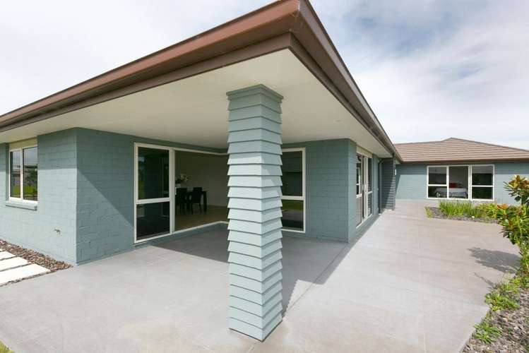 53 Links Drive Waiwhakaiho_0