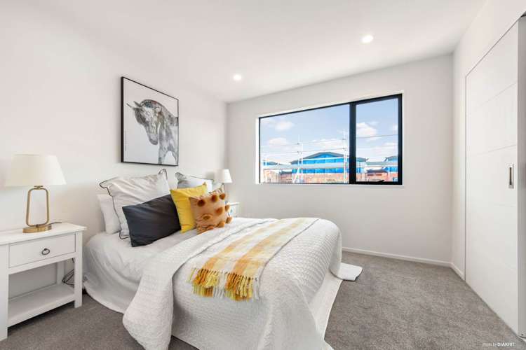 32 Kiato Lane Flat Bush_2