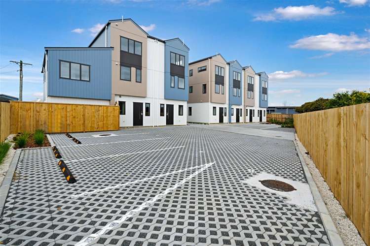 1/2 Abbotleigh Avenue Te Atatu Peninsula_14