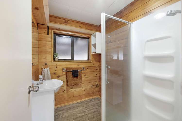 12b Tapsell Road Fairy Springs_14