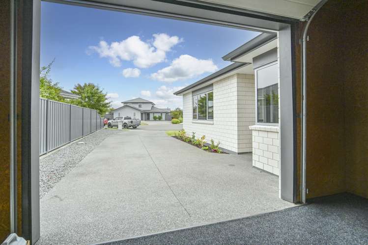 10 Sixty Mile Close Frimley_7