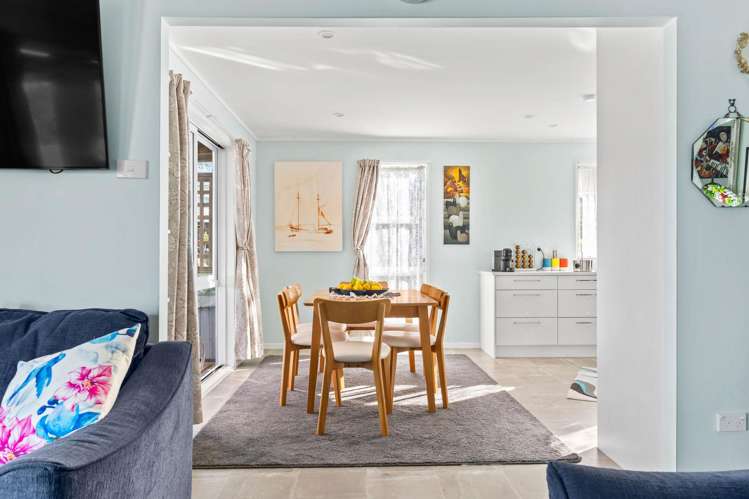 10 Oxford Street Whakapirau_5