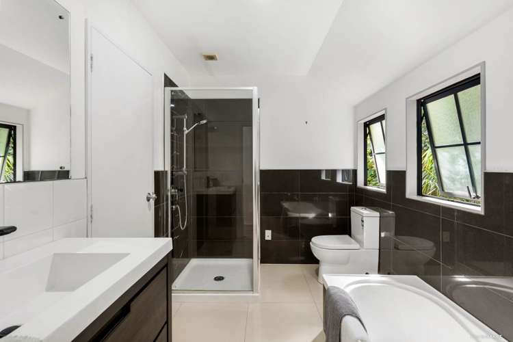 3/19 Langana Avenue Browns Bay_9