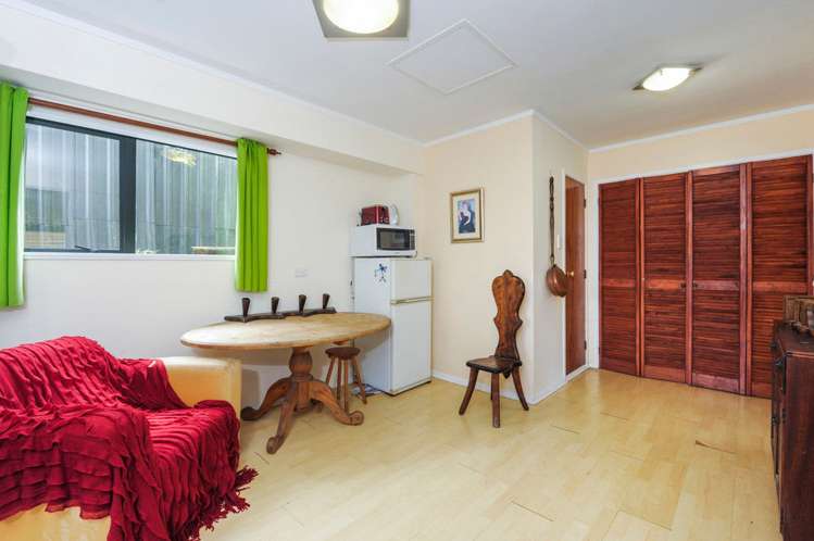 138 Woodlands Park Road Titirangi_9