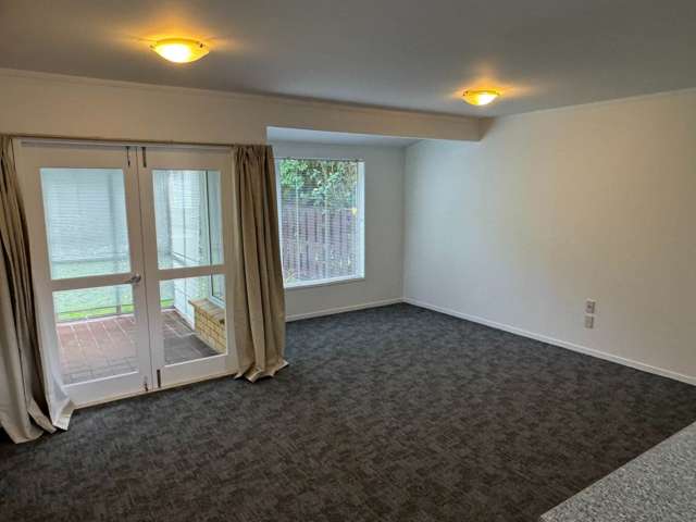 6/16 Burch Street Mt Albert_1