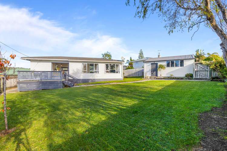 84 Glengarry Road Glen Eden_23