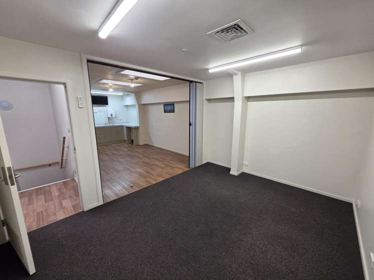 88 Aotaki Street Otaki_3