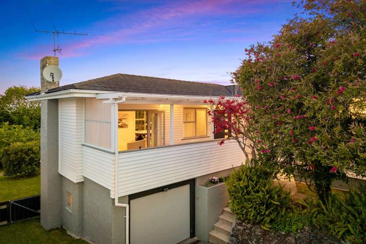 72 Golf Road New Lynn_0