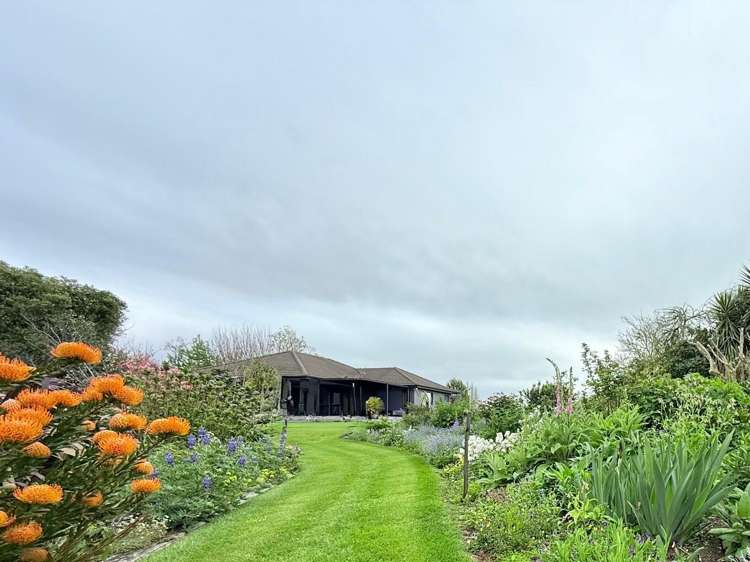 154 Ohinepanea Road Pukehina_11