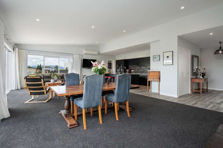 5 Ridgetop Rise Fairhall_6