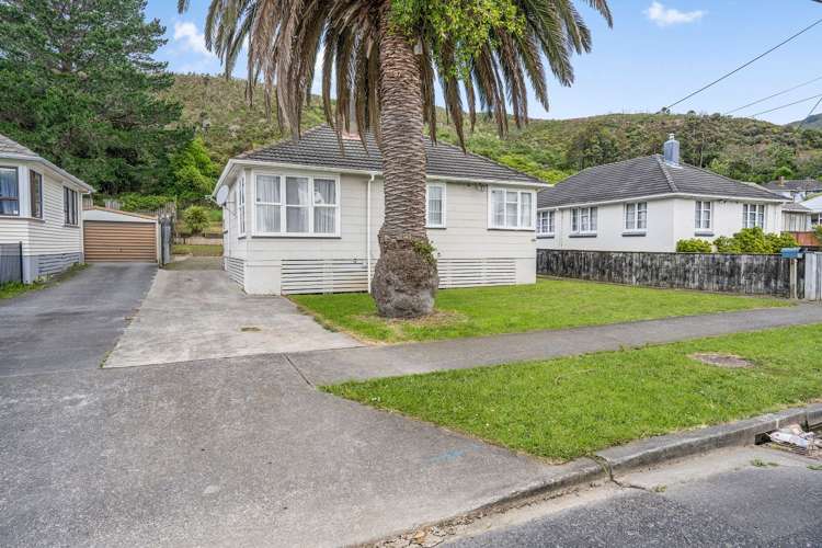 200 Waddington Drive Naenae_14