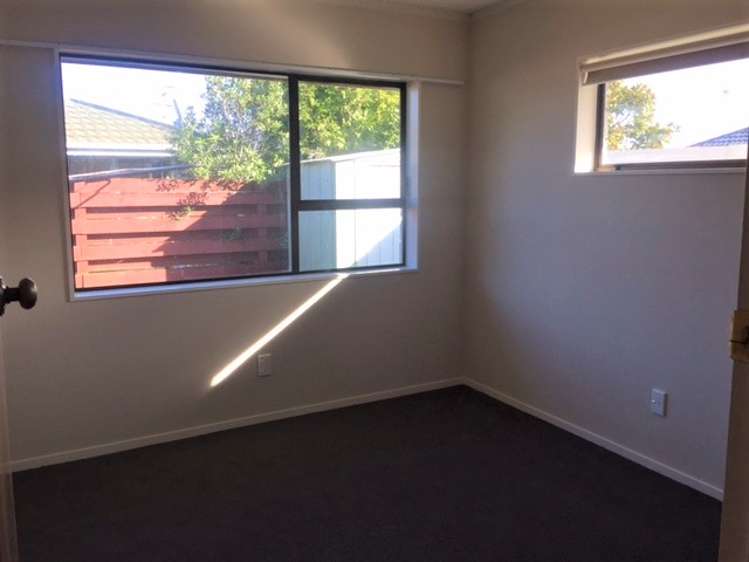 2/99 Vogel Street Roslyn_7