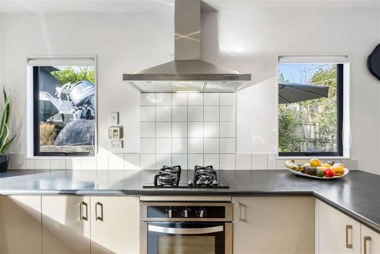 56 Donald Street Stanmore Bay_8