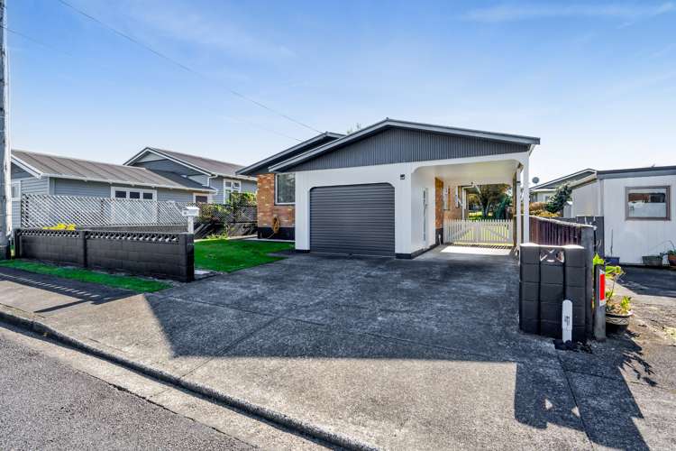 16 Walsh Road Westown_41