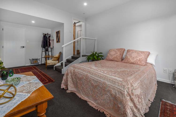 10 Kinloch Place Papakowhai_20