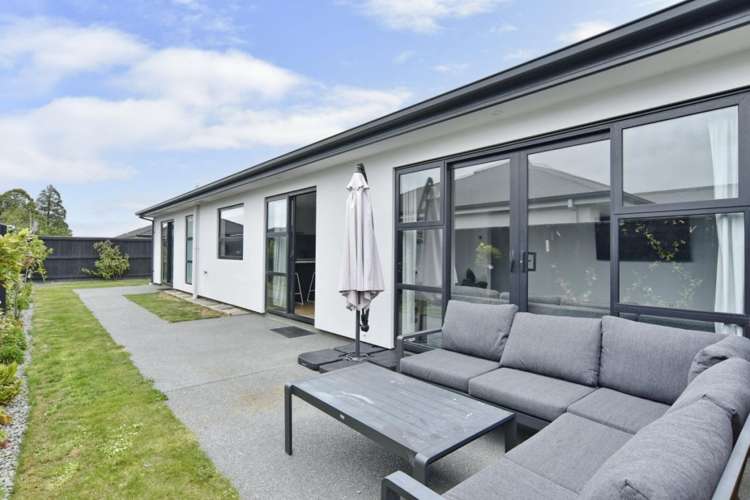 28 Tara Crescent Woodend_17