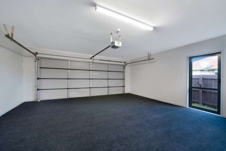 9 Woodbank Drive Glen Eden_15