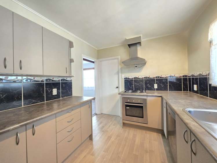 31 Cheviot Street Mangere East_9