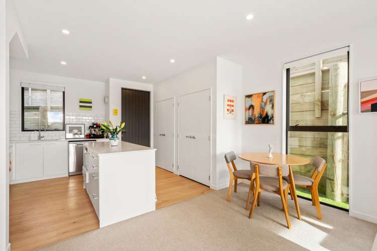 10/52 High Street Island Bay_6