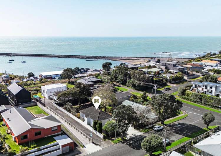 6 Whiteley Street Moturoa_34