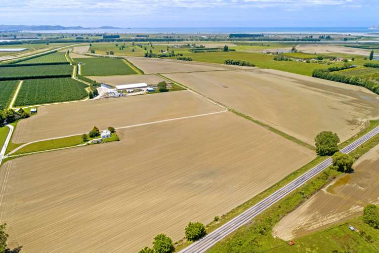 767A Wharerata Road Manutuke_1