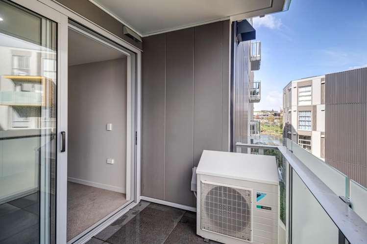 407/3 Rose Garden Lane Albany_10