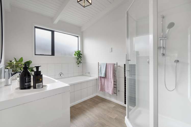 16 Albatross Road Red Beach_20