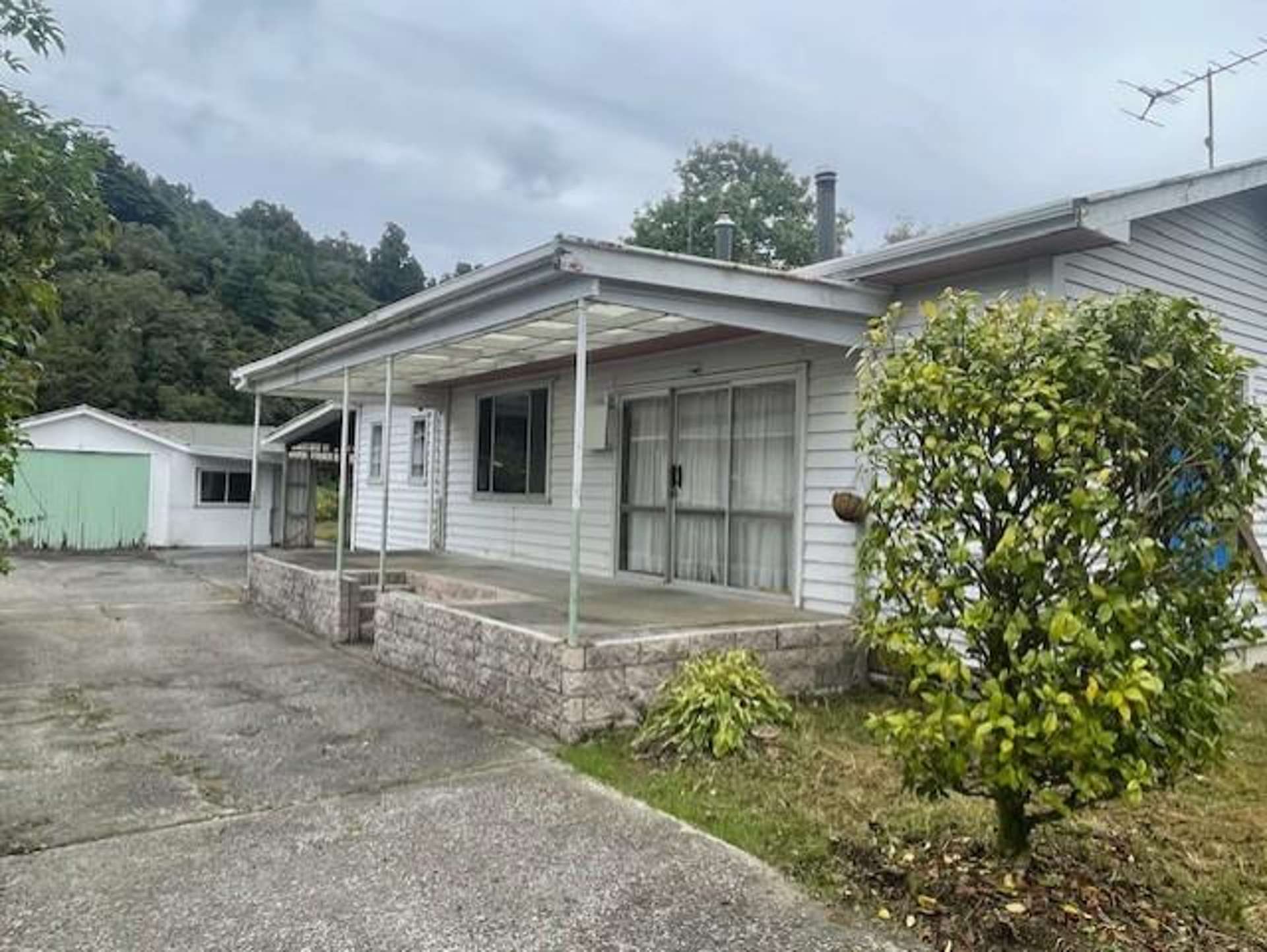 67 Main Road Hari Hari_0
