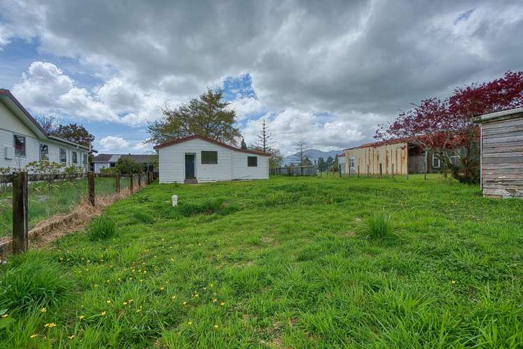 43 Main Road Harihari_21