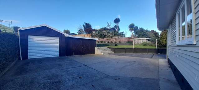 20 Tamatea Road 11209_1