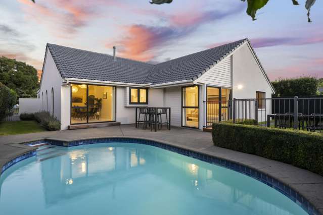 Mediterranean Elegance - Timeless Appeal!