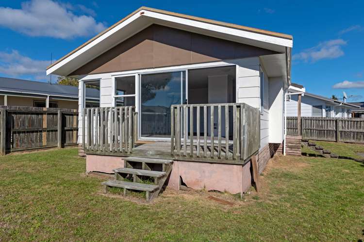 15 Bronte Place Owhata_12