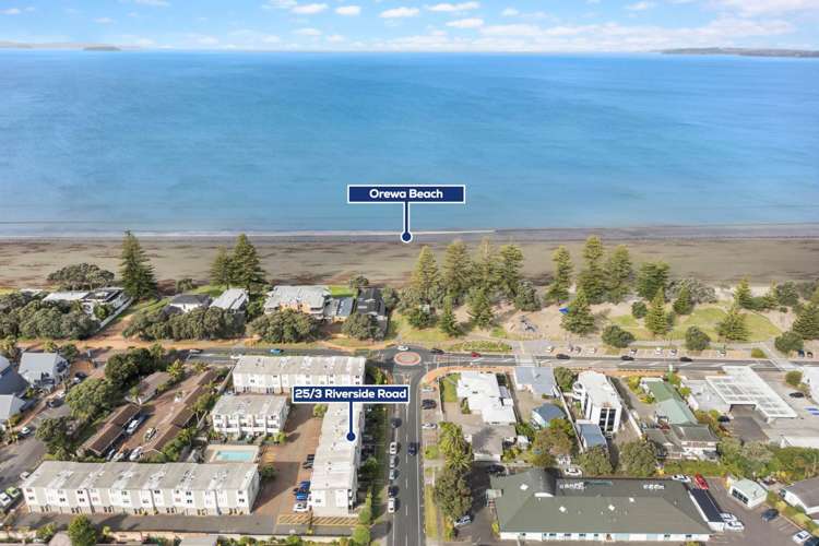 25/3 Riverside Road Orewa_17