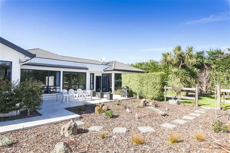 739 Hills Road Marshland_35