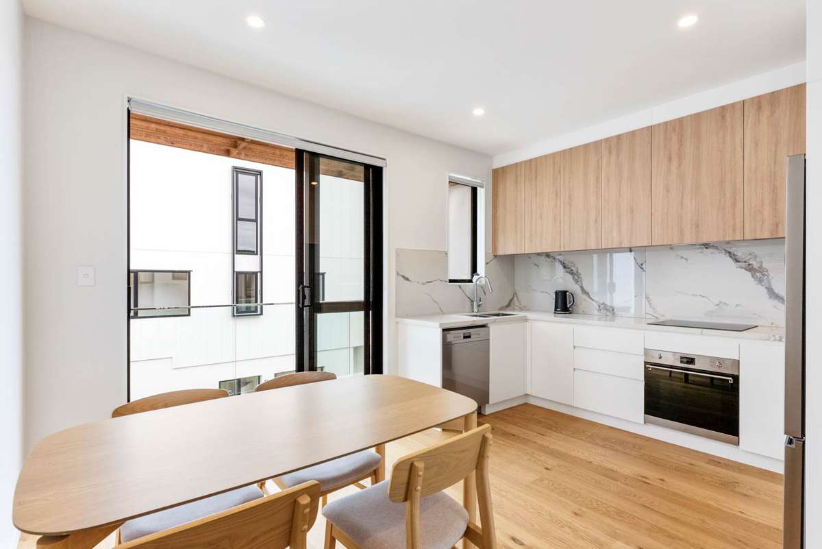 11/32 Karori Crescent_1