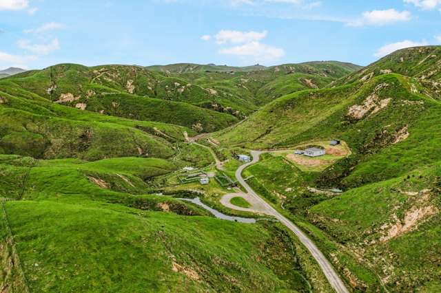 First farm or Hideaway on Pahiatua's doorstep-74ha