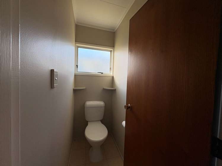 2/4 Glenshee Place Highland Park_11