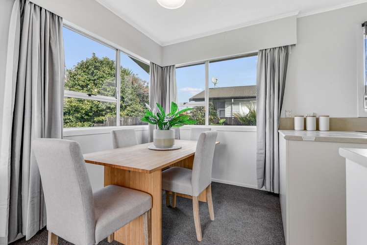 44 Dalton Crescent Dinsdale_13