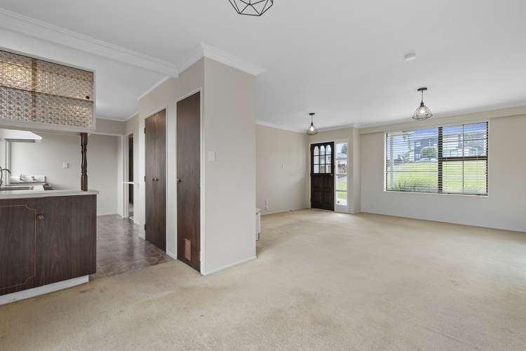 137 Tuhikaramea Road Dinsdale_8