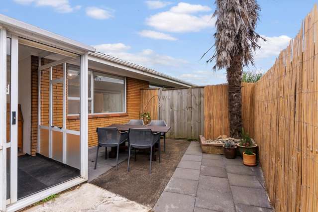1/6 Pettit Place Papatoetoe_1