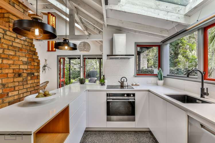 24 Hollywood Avenue Titirangi_10