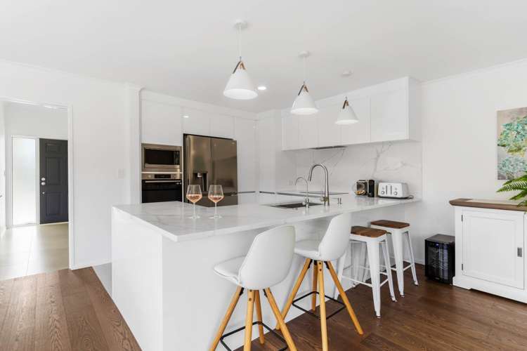 21 Newbliss Crescent East Tamaki Heights_9