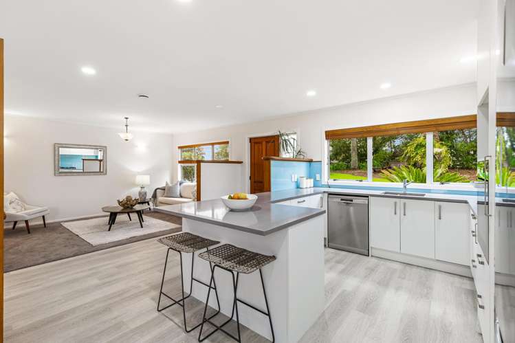 25 Hawkes Access Road Waitoki_4