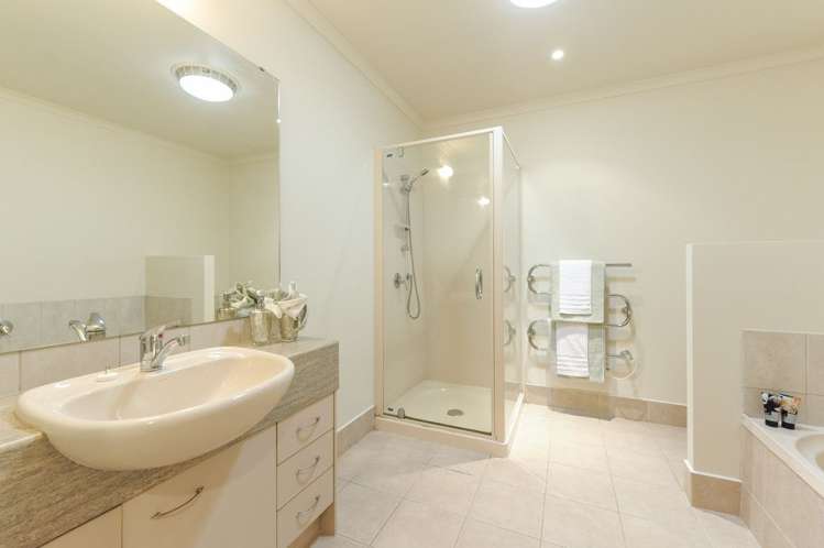 27 Pitfire Place Blockhouse Bay_12